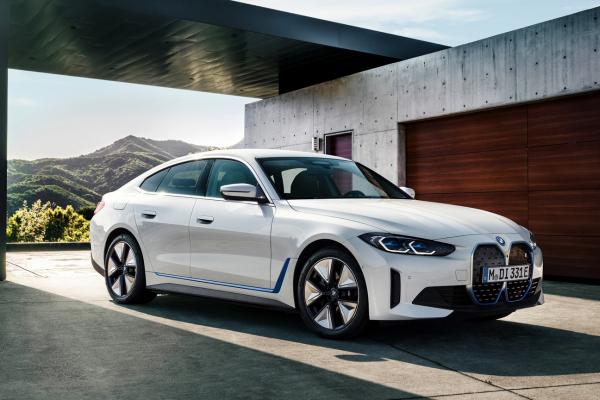 BMW i4 eDrive40 BMW i4 eDrive40 image