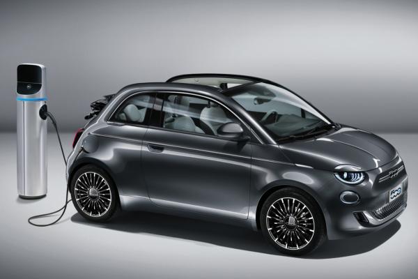 Fiat 500e Cabrio 24 kWh Fiat 500e Cabrio 24 kWh image