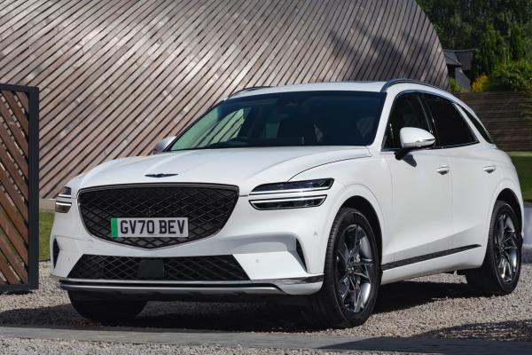 Genesis GV70 Electrified Sport image