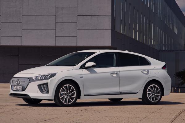 Hyundai IONIQ Electric Hyundai IONIQ Electric image