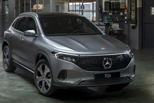Mercedes EQA 300 4MATIC Mercedes EQA 300 4MATIC image