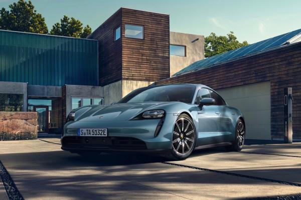 Porsche Taycan 4S image