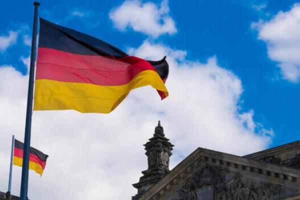 Germany: BEV Registrations Surge by 54% in April 2025 image