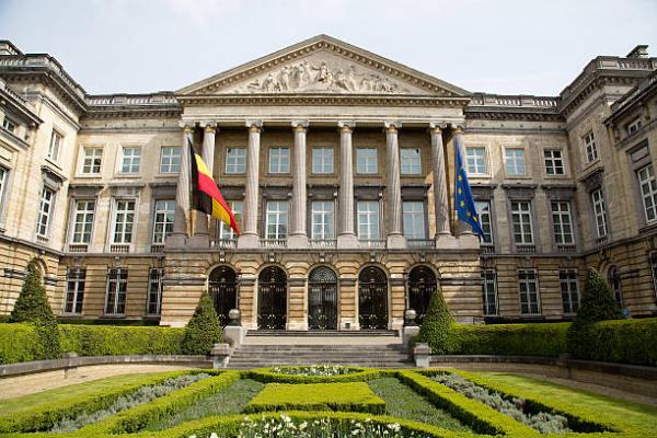 Temporary Tachograph Exemption for Electric Vans up to 4.25 Tonnes in Belgium image