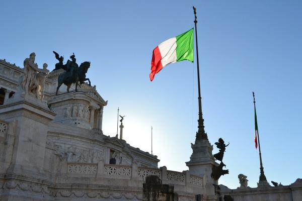 Italy's BEV Market Grows 82% in Early 2025 image